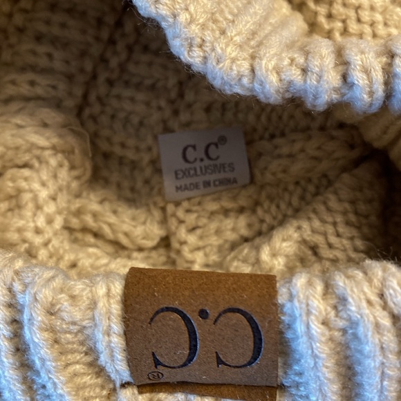 C.C Chunky Cable Knit Cream Beige Beanie Winter Hat - Picture 4 of 7